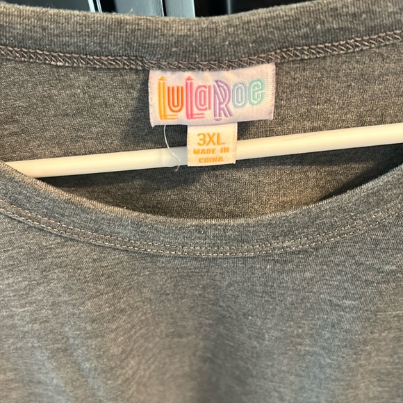 Lularoe Randy Top 3XL - Picture 2 of 2